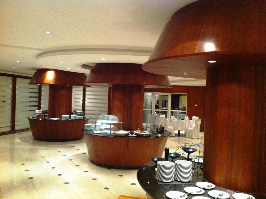Executives - Azizia Hotel