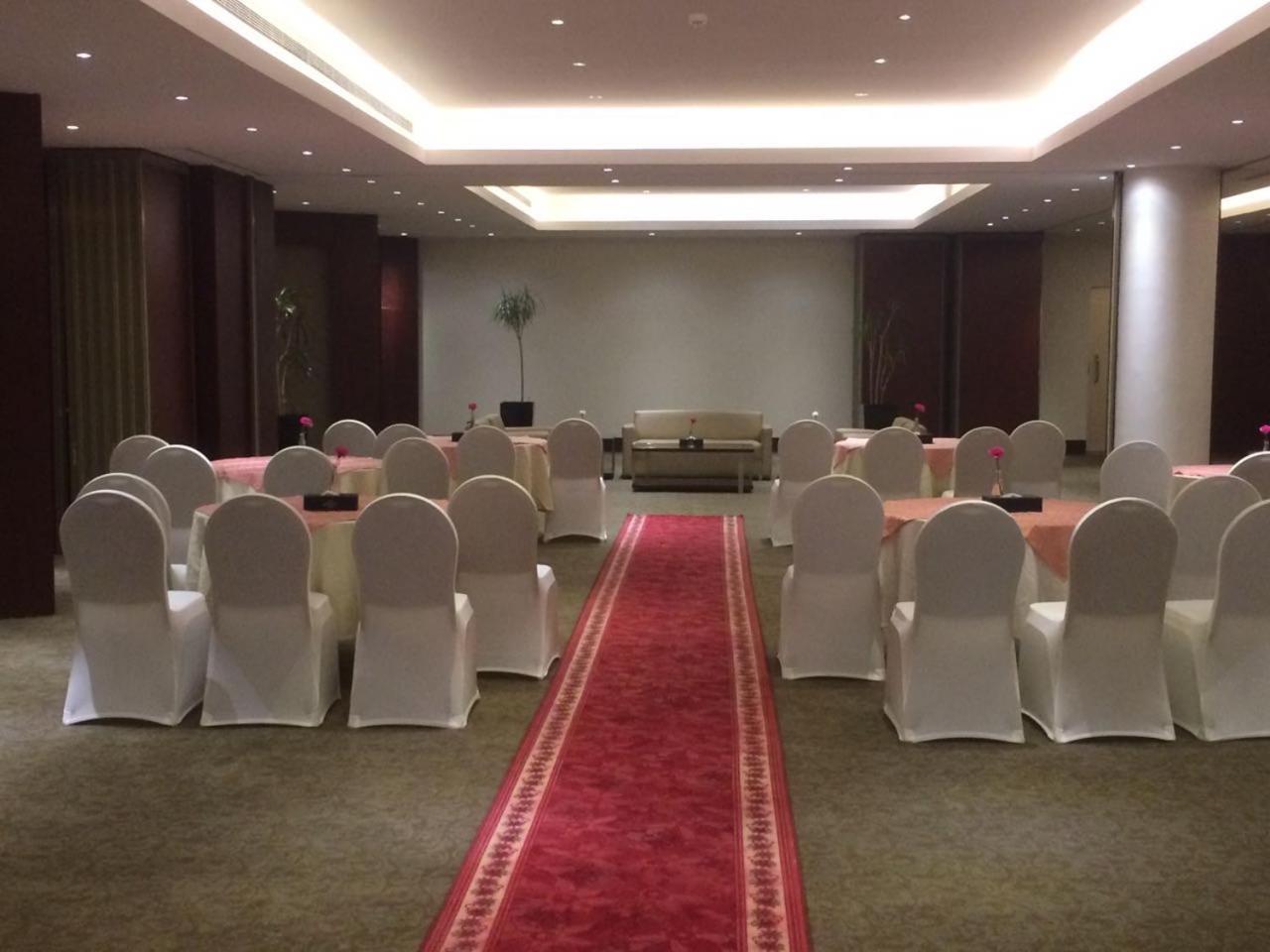 Executives - Azizia 3*
