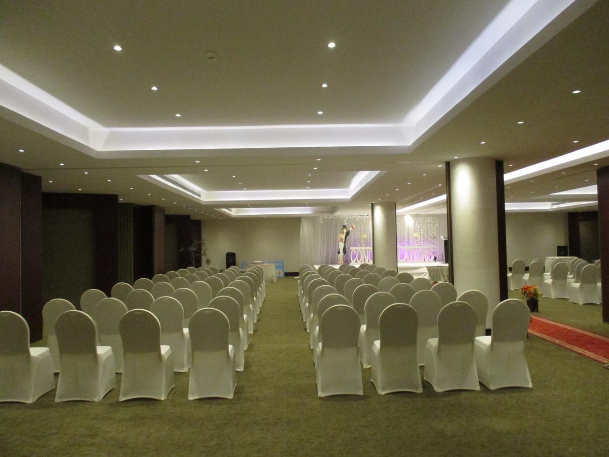 Hotel Executives - Azizia